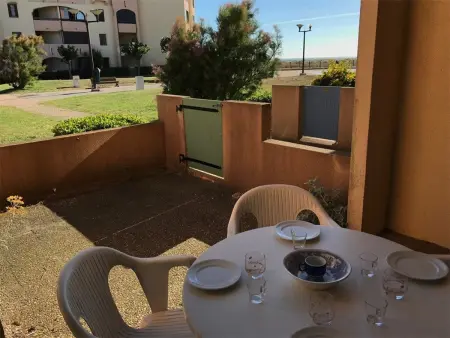 Location appartement à Port Barcarès, Studio Cabine 4 Pers, RDC, Bord de Plage, Parking Privé, À Proximité Commerces et Aqualand