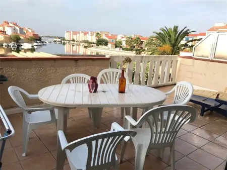Location appartement à Port Barcarès, Grand T3 avec terrasse, piscine et parking près de la plage