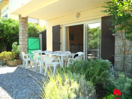 Location appartement à Narbonne, Appartement familial 4 pièces avec terrasse à 150m plage, 8 couchages, Narbonne Plage