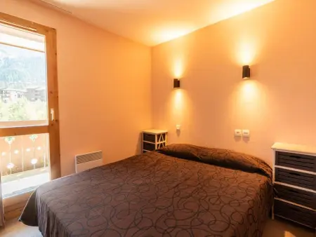 Appartement 5 chambres, terrasse 28m² vue montagne : photo 10