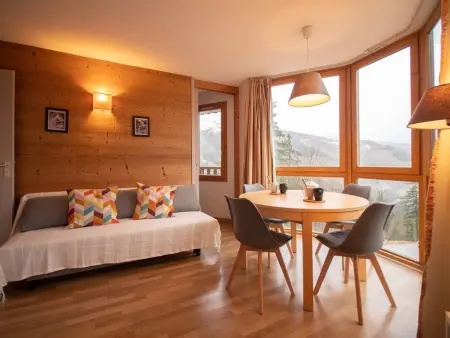 Location appartement à Valmorel, Charmant 3 pièces à Valmorel avec balcons et casier à skis