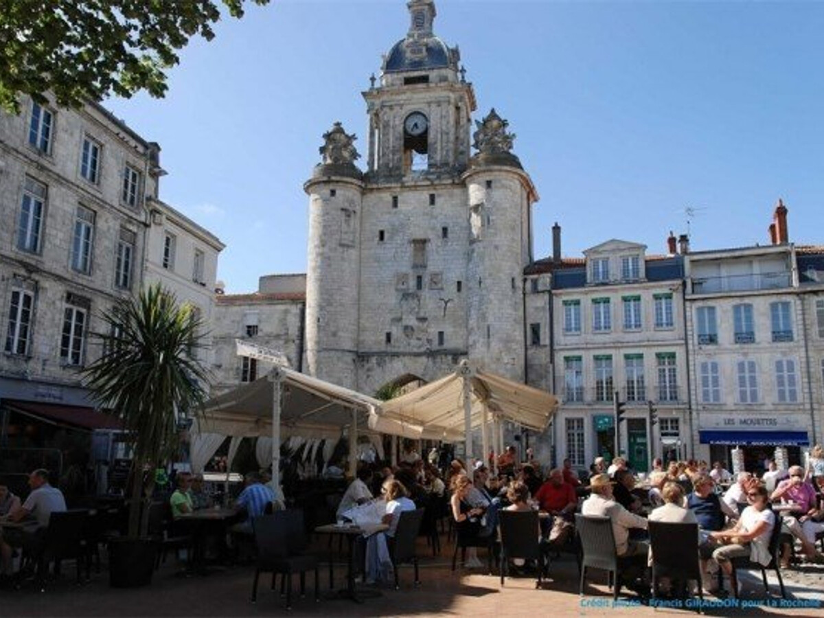T1 au cœur de La Rochelle avec parking privé - Photo 10