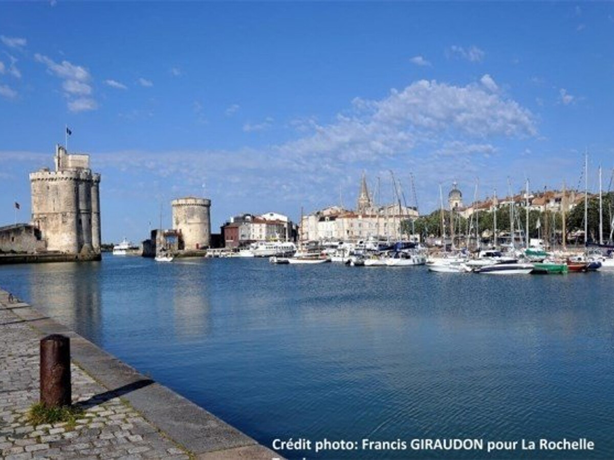 T1 au cœur de La Rochelle avec parking privé - Photo 11