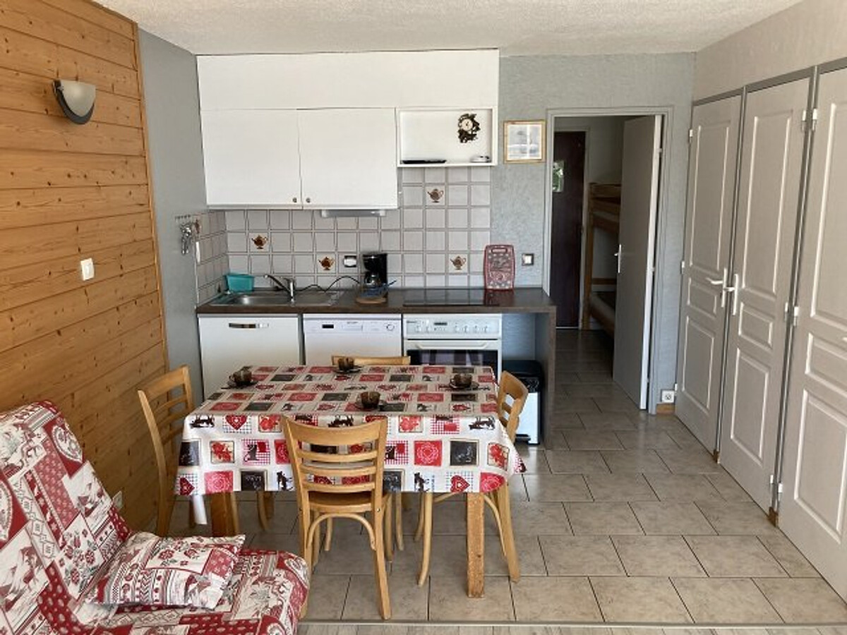 2 pièces cabine 40m² véranda sud, aux pieds des pistes - Photo 2