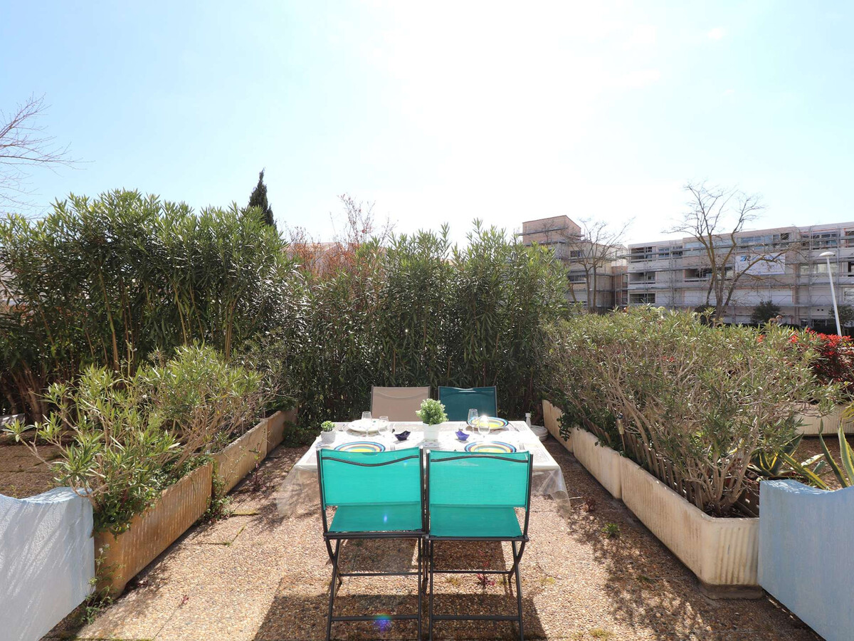 Studio cabine 4 pers RDC, terrasse sud-ouest, piscines - Photo 2