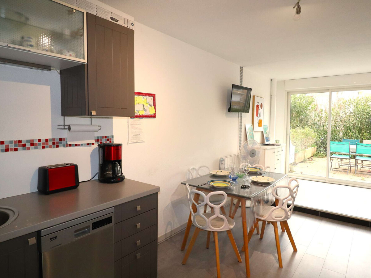Studio cabine 4 pers RDC, terrasse sud-ouest, piscines - Photo 3