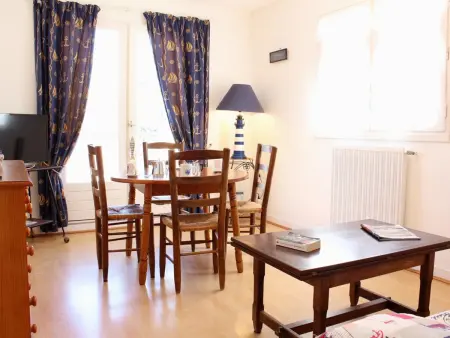 Location appartement à Le Pouliguen, Appartement au cœur du Pouliguen, proche mer, 2 pièces, 4 couchages, parking privé, tout à pied