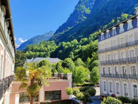 Appartement 4 pers. centre Cauterets, balcon sud : photo 3