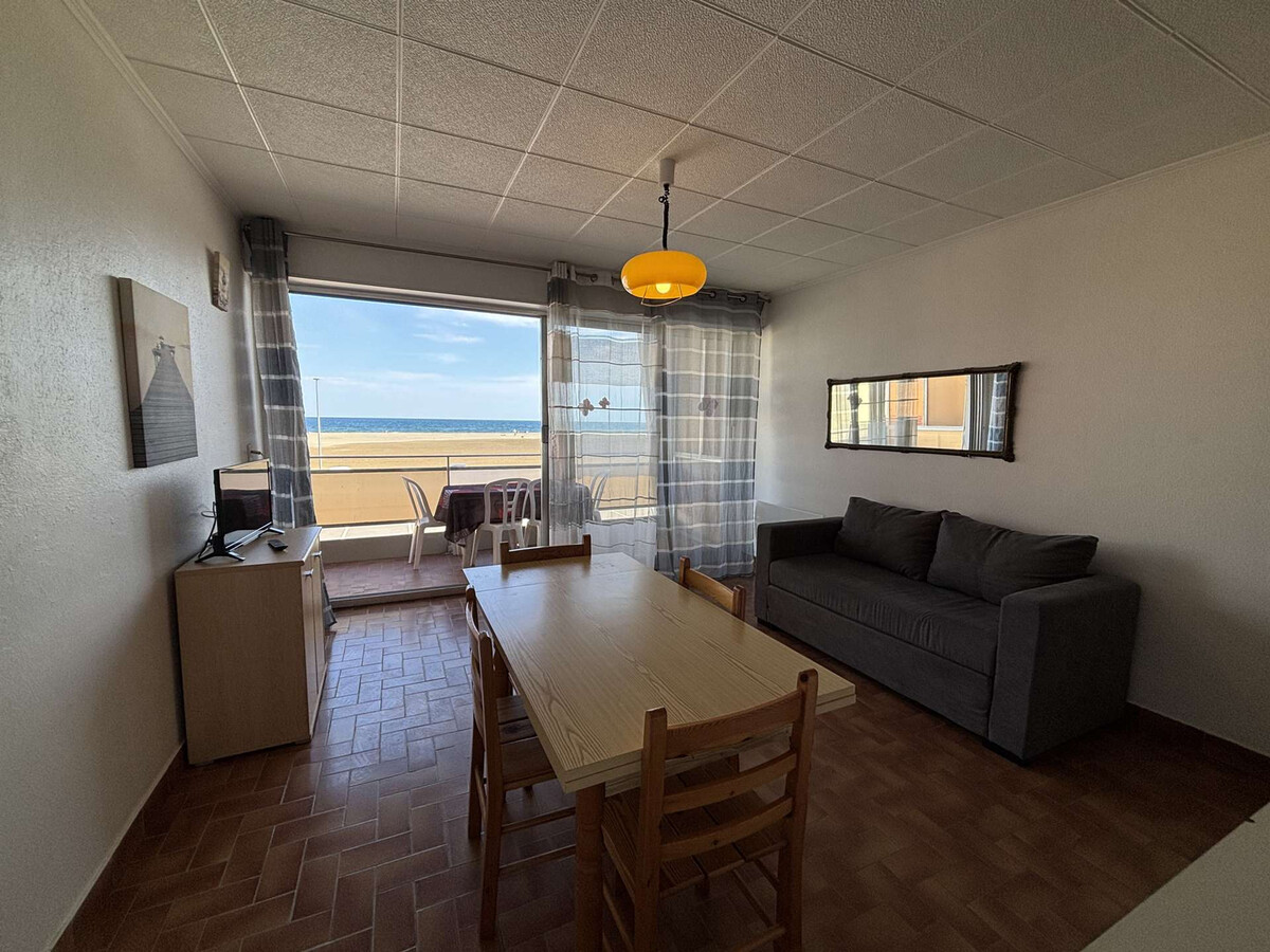 Appartement 2 pièces front de mer, 10 m plage, balcon - Photo 4