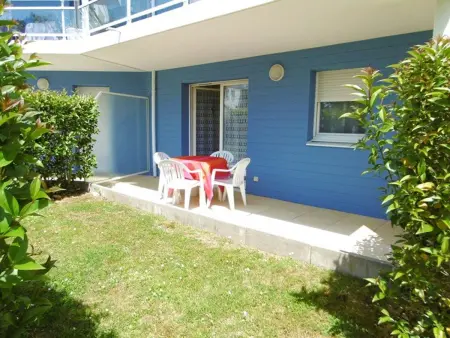 Location appartement à Sarzeau, Charmant T2 avec Terrasse à 200m du Centre de Sarzeau - Equipé, Parking Inclus