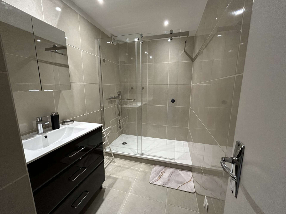 Appartement 6 personnes, 2 balcons près plage, climatisation - Photo 9