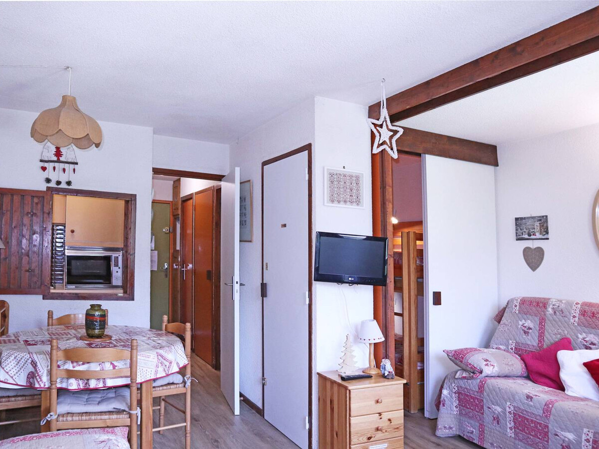 Studio 6 pers aux Orres, skis aux pieds, vue sud - Photo 1