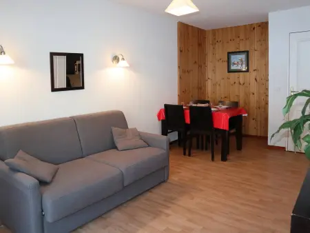 Location appartement à Les Orres, Bel appartement avec piscine, sauna et hammam, 1 chambre, parking, animaux admis, wifi