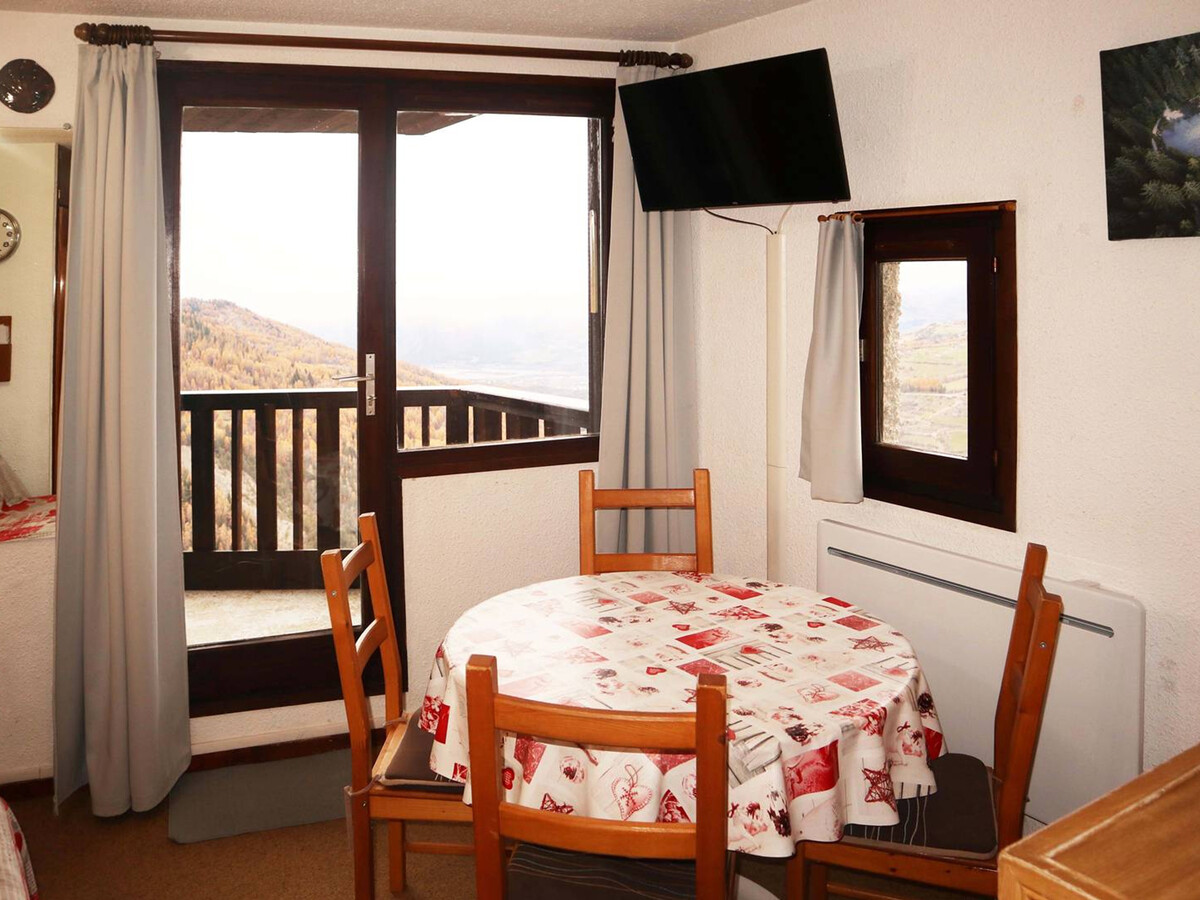 Studio 4 pers. aux Orres, 10e étage, accès direct pistes - Photo 3