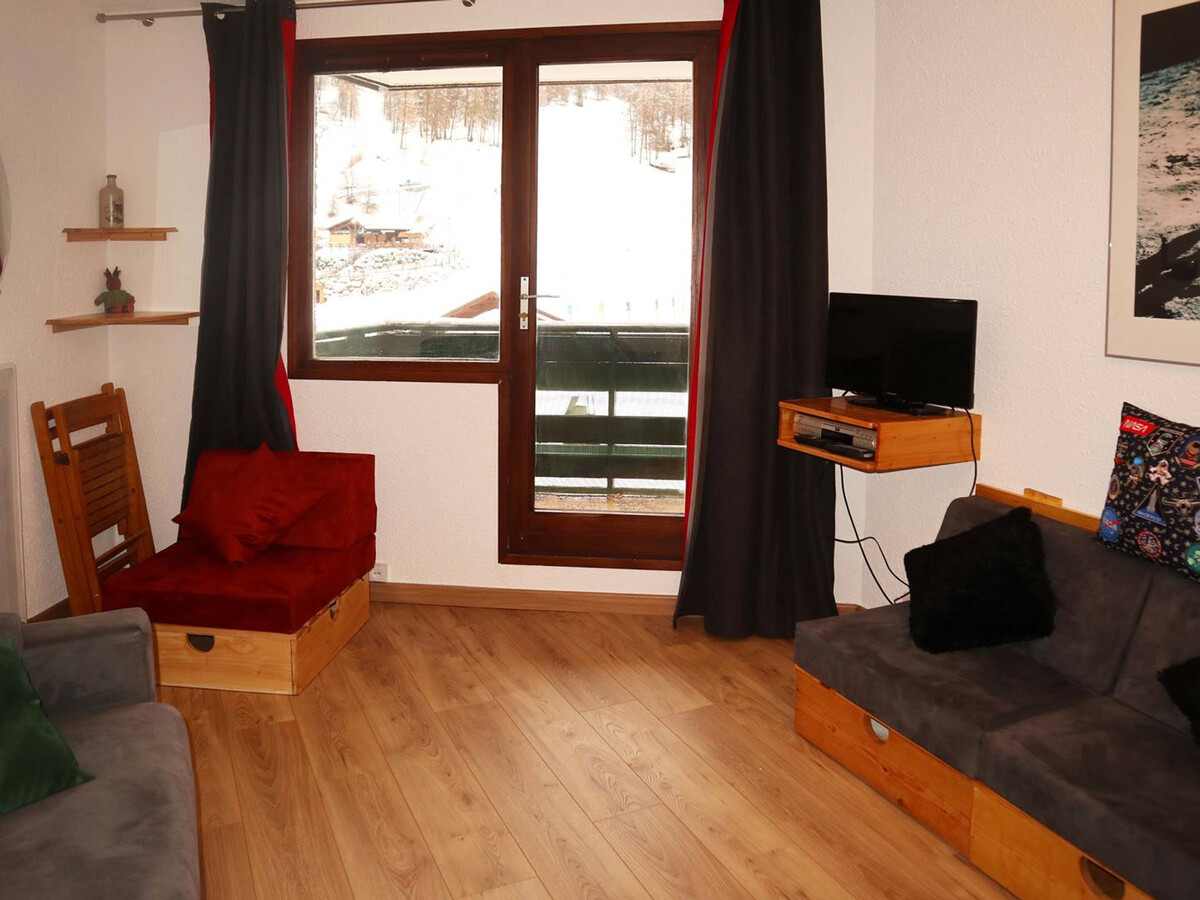 Studio 4 pers aux Orres, balcon sud, cœur de station - Photo 1