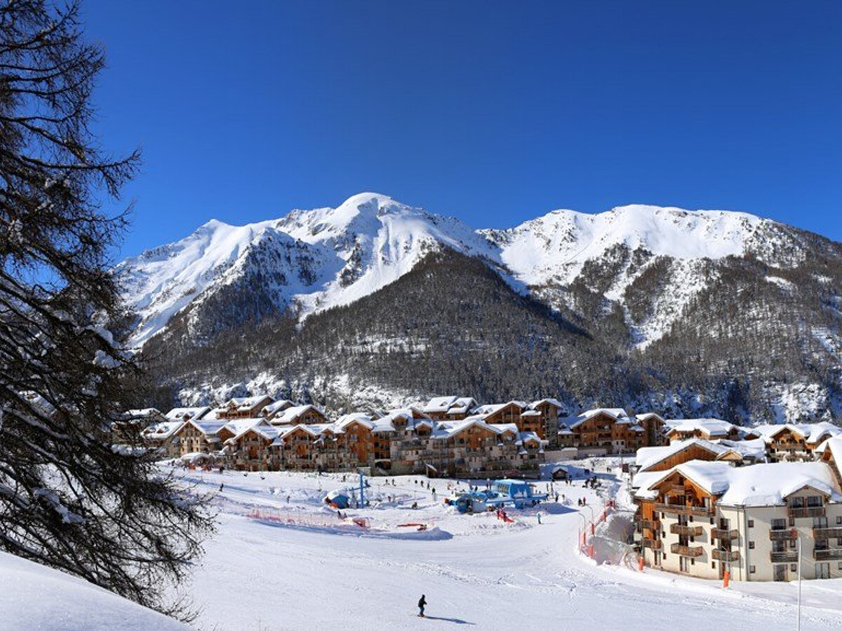 Appartement 6 pers. aux Orres avec piscine chauffée et skis aux pieds - Photo 10