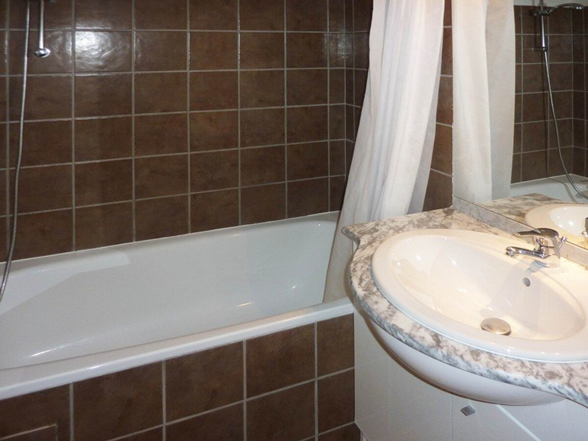 Duplex 10 pers aux Orres 1800 avec piscine et jacuzzi - Photo 10