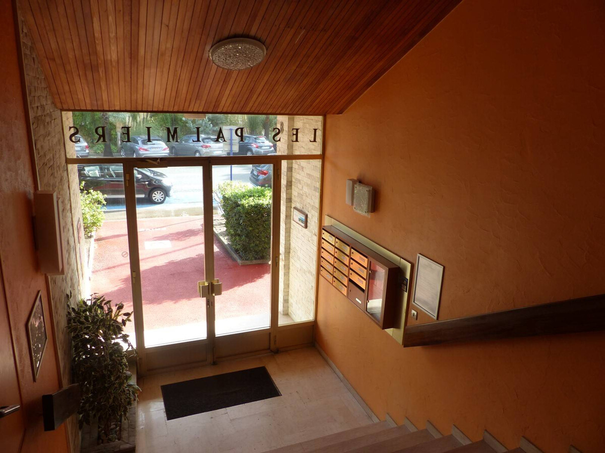 T2 climatisé centre-ville avec terrasse 30 m² et vue mer - Photo 11