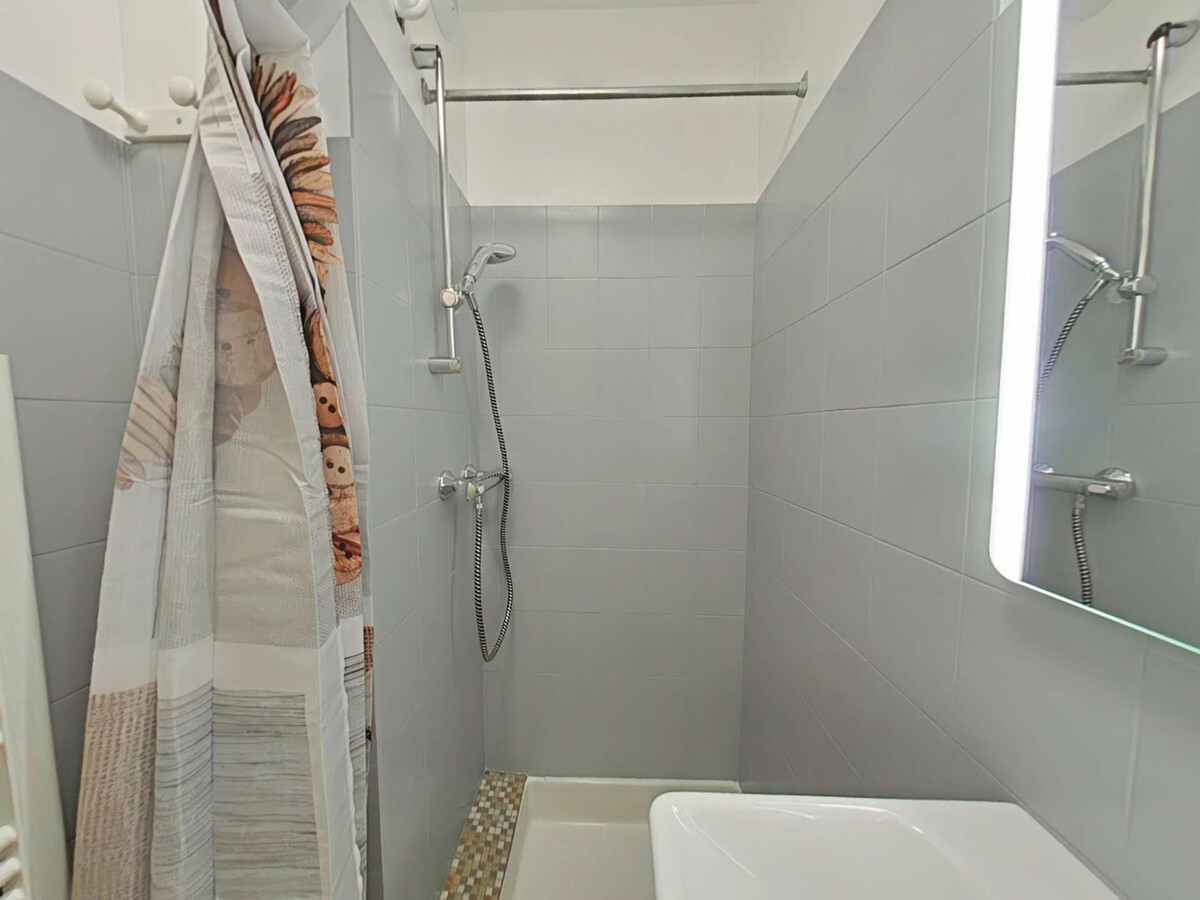 Studio cabine 4 pers. au pied des pistes, parking inclus - Photo 11