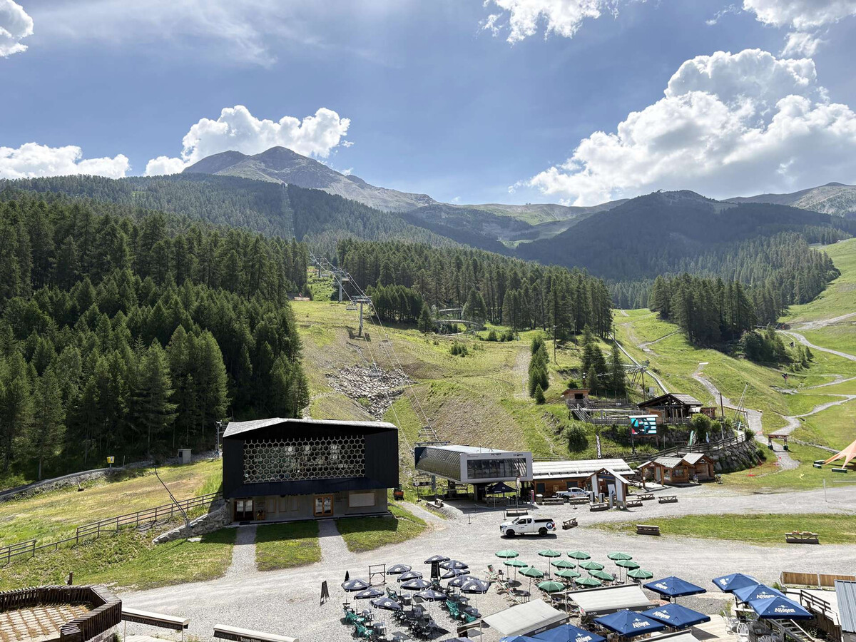 Grand studio 4 pers aux Orres 1650, balcon vue pistes - Photo 9