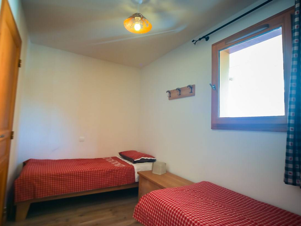 Duplex 3 chambres Vars, accès pistes à 50m + piscine - Photo 9