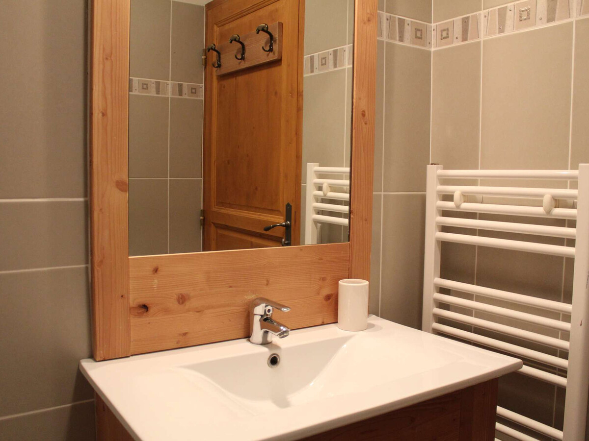 Duplex 3 chambres Vars, accès pistes à 50m + piscine - Photo 12