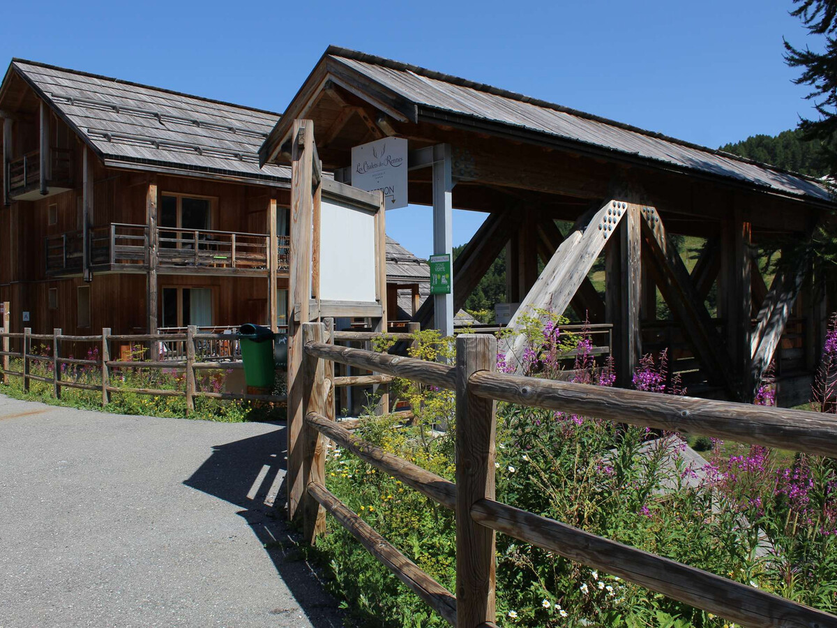 Duplex 3 chambres Vars, accès pistes à 50m + piscine - Photo 16