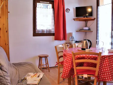 Location appartement à Risoul, Appartement cosy avec 5 couchages, centre de station Risoul 1850, proche remontées et commerces