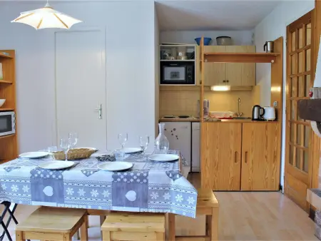 Appart 3P Risoul 1850 | Vue pistes, piscine été, animaux OK : photo 8