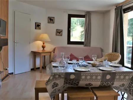 Appart 3P Risoul 1850 | Vue pistes, piscine été, animaux OK : photo 9