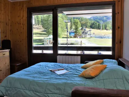 Appartement 6 couchages pied de pistes, balcon sud à Risoul : photo 4