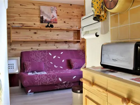 Studio cabine 4 couchages pieds des pistes à Risoul 1850 : photo 4