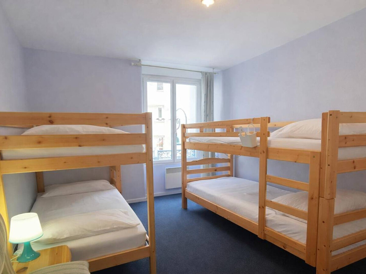 Appartement 8 pers, 80 m² avec balcon, centre Cauterets - Photo 4