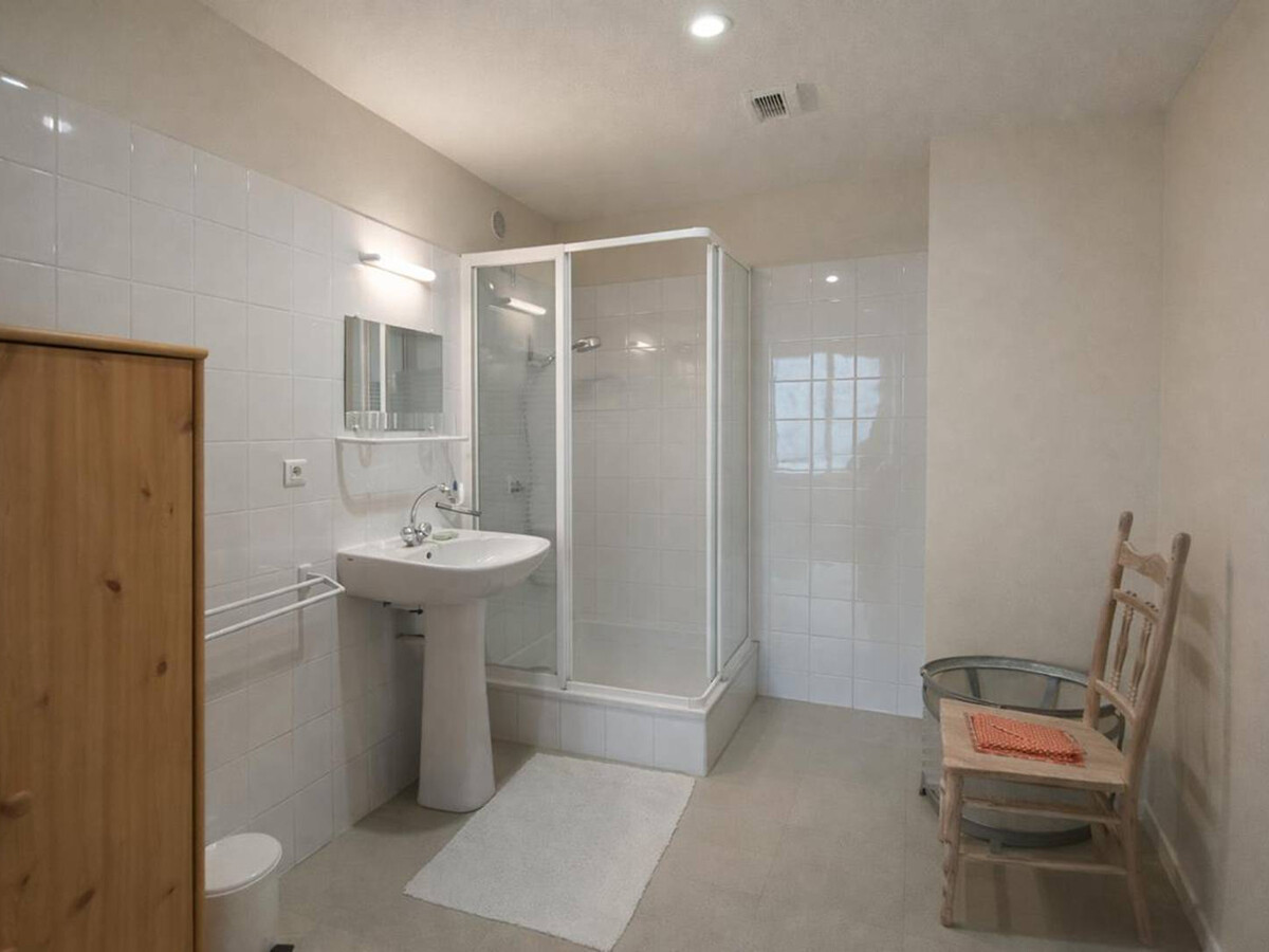 Appartement 8 pers, 80 m² avec balcon, centre Cauterets - Photo 5