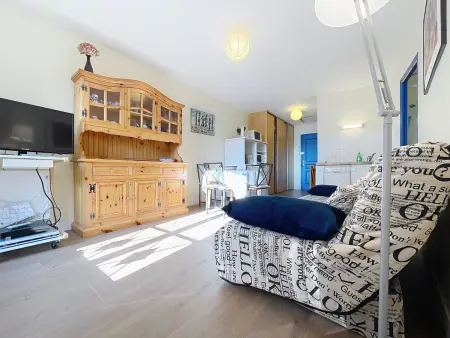 Appartement T2 avec ascenseur, hypercentre, à 50m de la plage, WIFI, TV connectée, linge en option - Photo 3