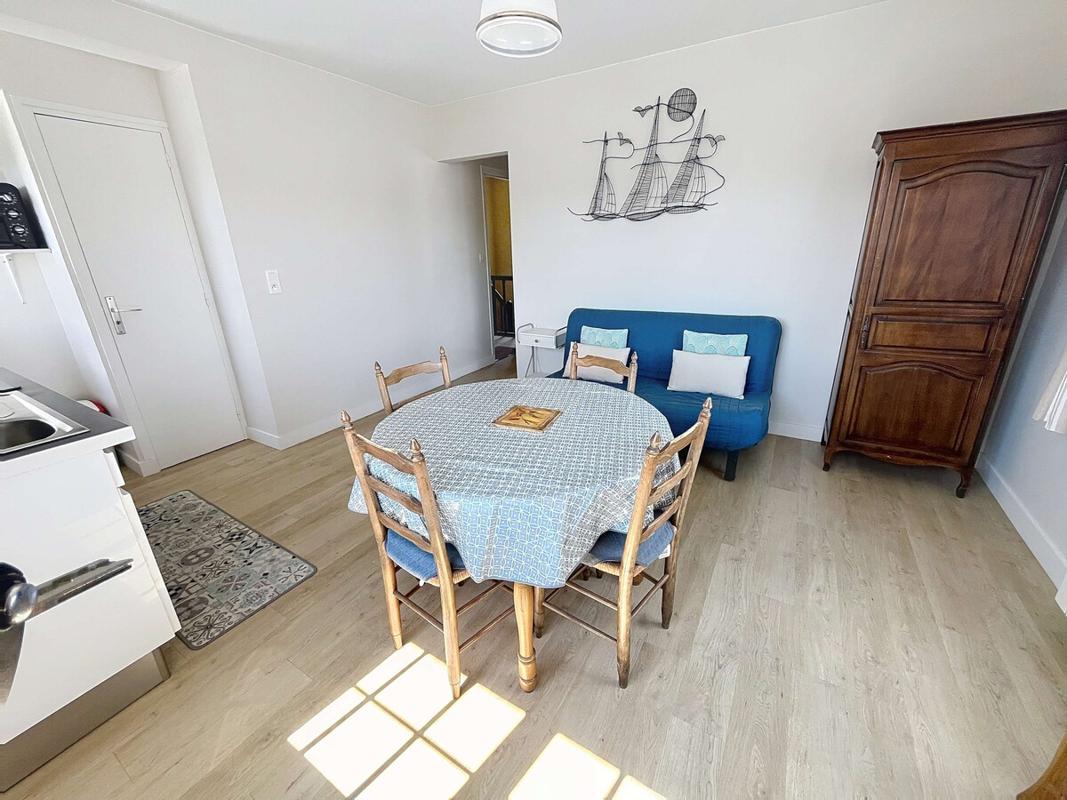 Appartement 2 personnes à 100m de la plage, centre Jullouville - Photo 1