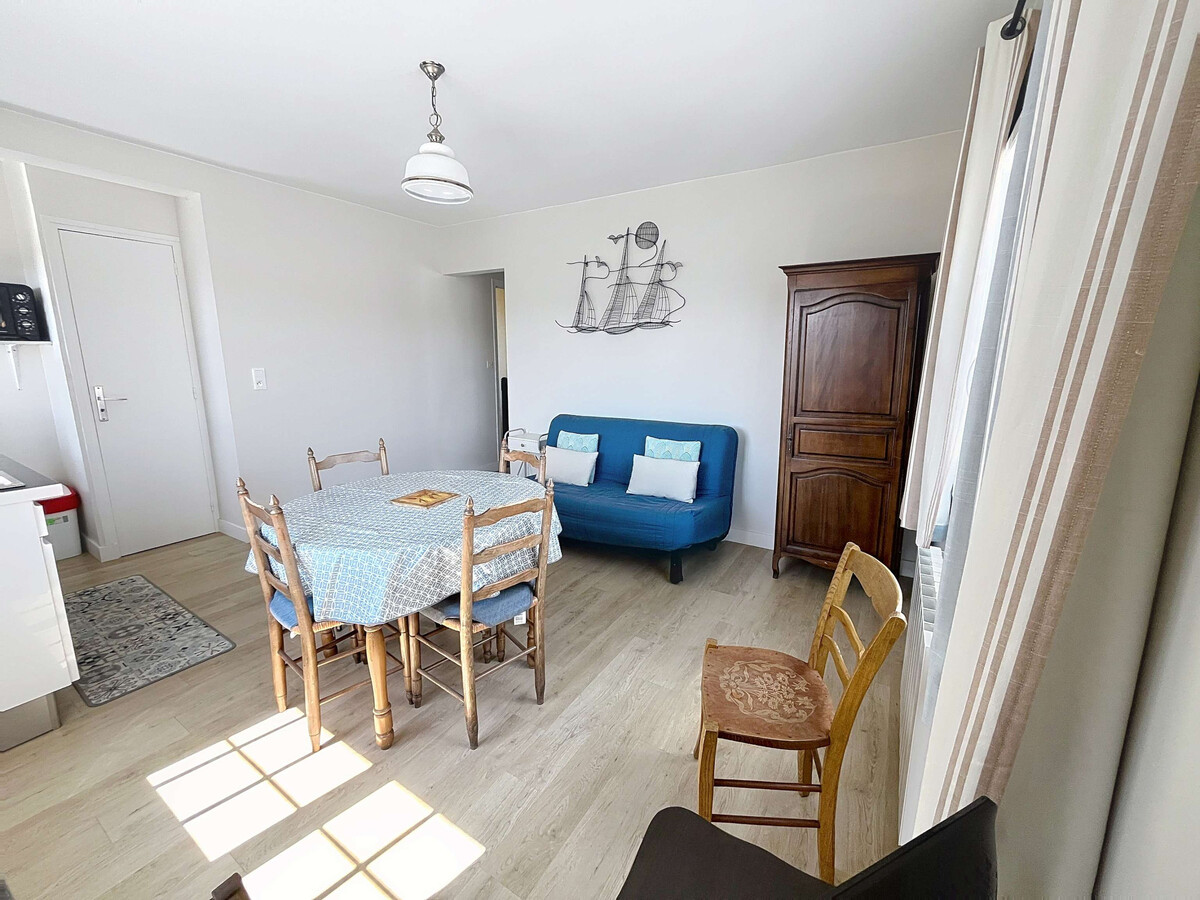 Appartement 2 personnes à 100m de la plage, centre Jullouville - Photo 4
