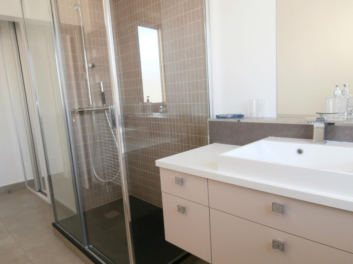 T3 60m² Centre Arcachon, vue mer et parking - Photo 5