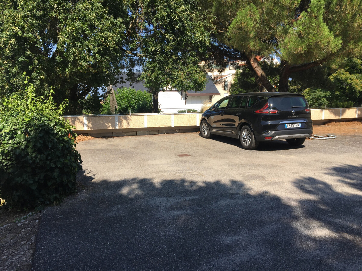 Studio cabine 30m² balcon et parking privé à Arcachon - Photo 19