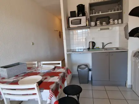 Appart T2 Banyuls-sur-Mer, terrasse couverte et parking : photo 3