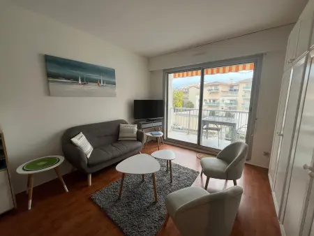 Location appartement à Arcachon, Studio 24m² au Centre dArcachon, proche Gare et Plage, Balcon Sud