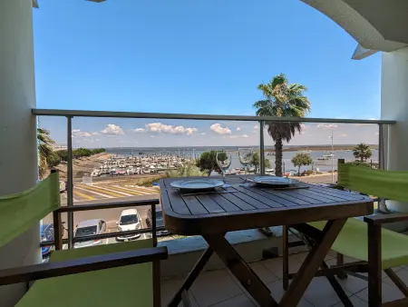 Location appartement à Arcachon, T2 cabine 35m2 au port dArcachon avec balcon et parking sécurisé