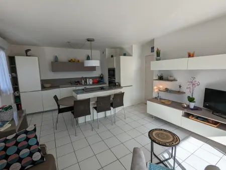 T3 Arcachon, terrasse sud-est, piscine & parking : photo 4