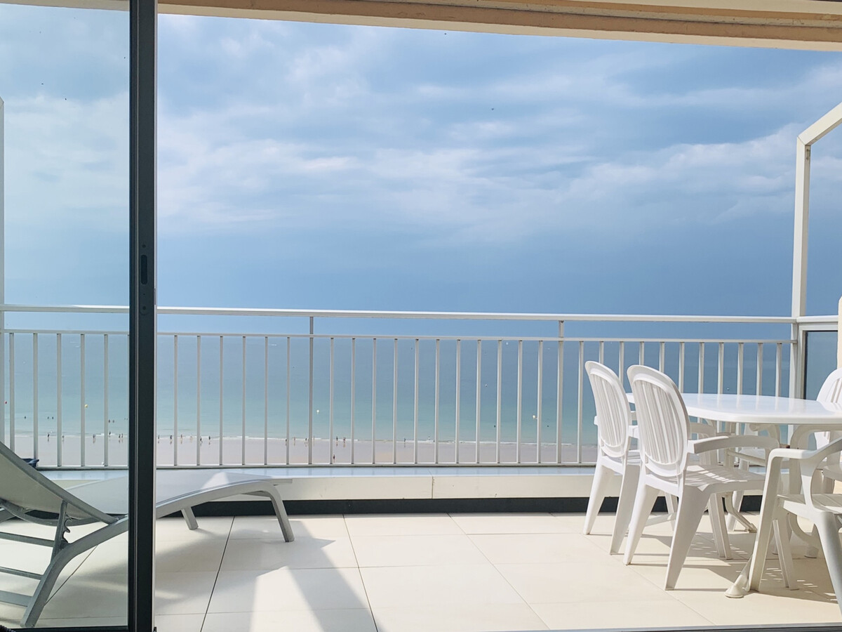 Appartement 3 pièces face plage avec terrasse et garage - Photo 1