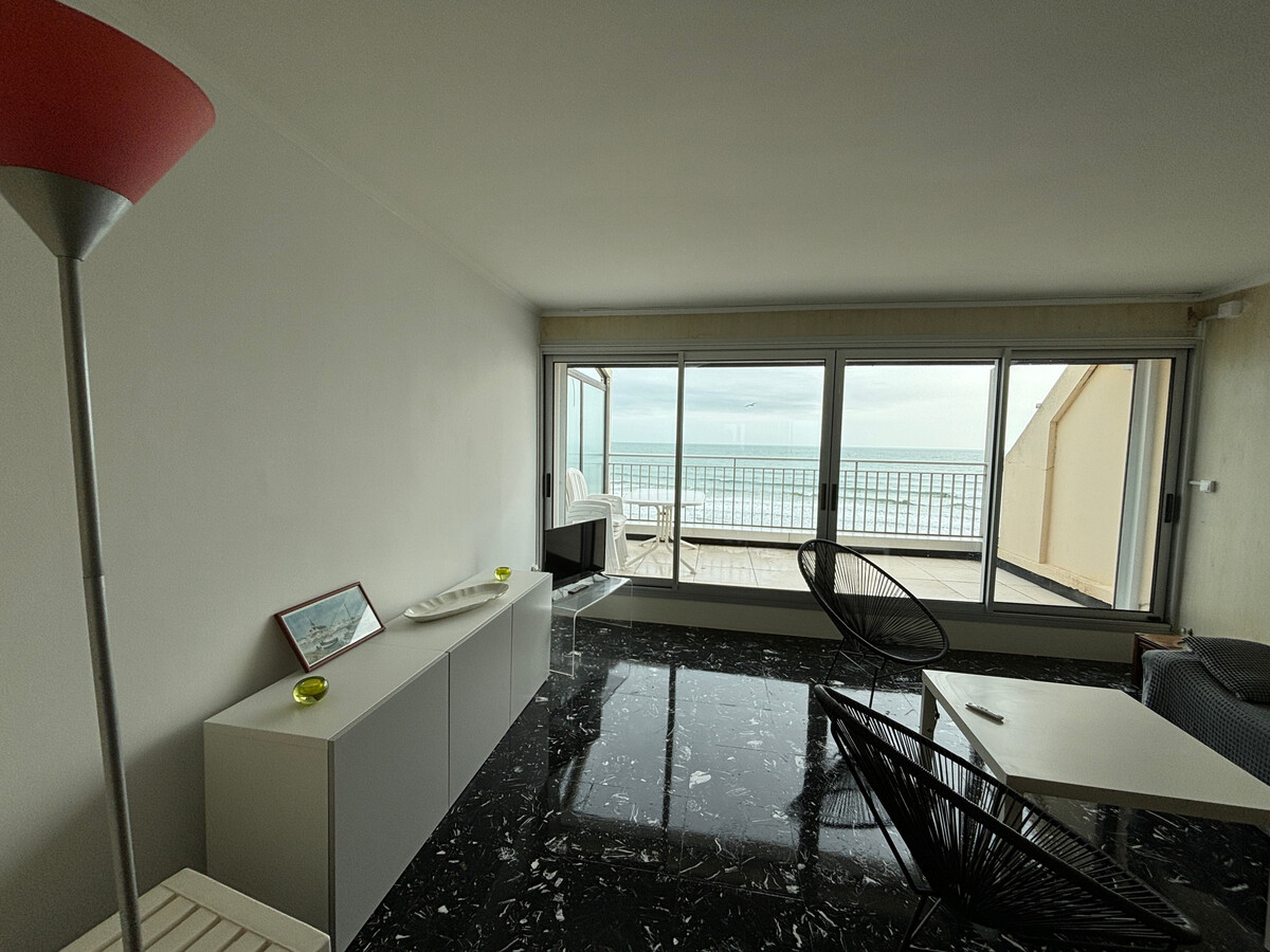 Appartement 3 pièces face plage avec terrasse et garage - Photo 32