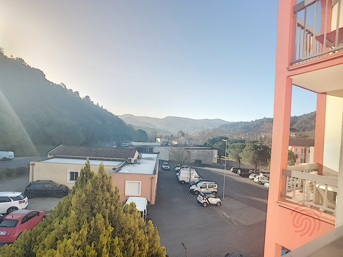 F2 lumineux 41 m² avec 2 balcons à Lamalou-les-Bains - Photo 11