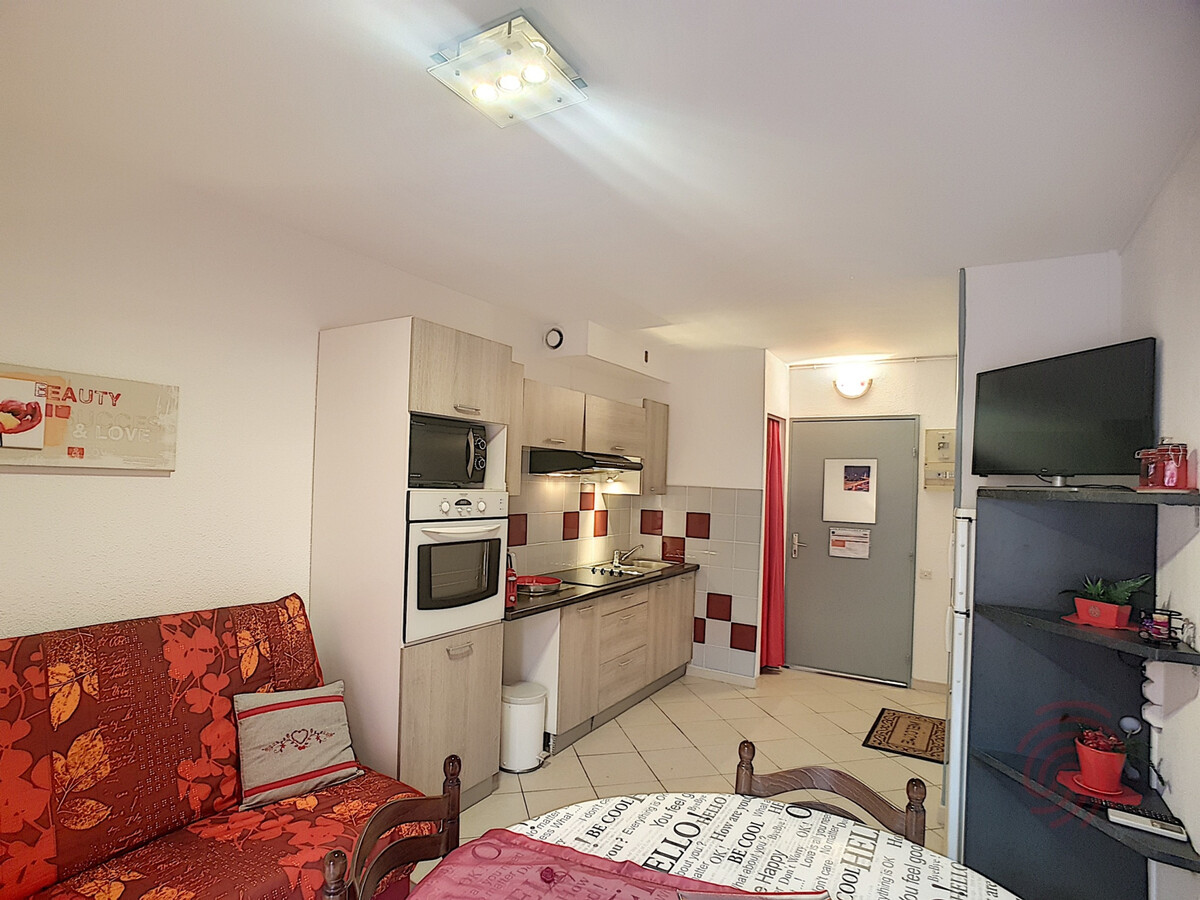 F2 climatisé 34 m² avec 2 balcons à Lamalou-les-Bains - Photo 3