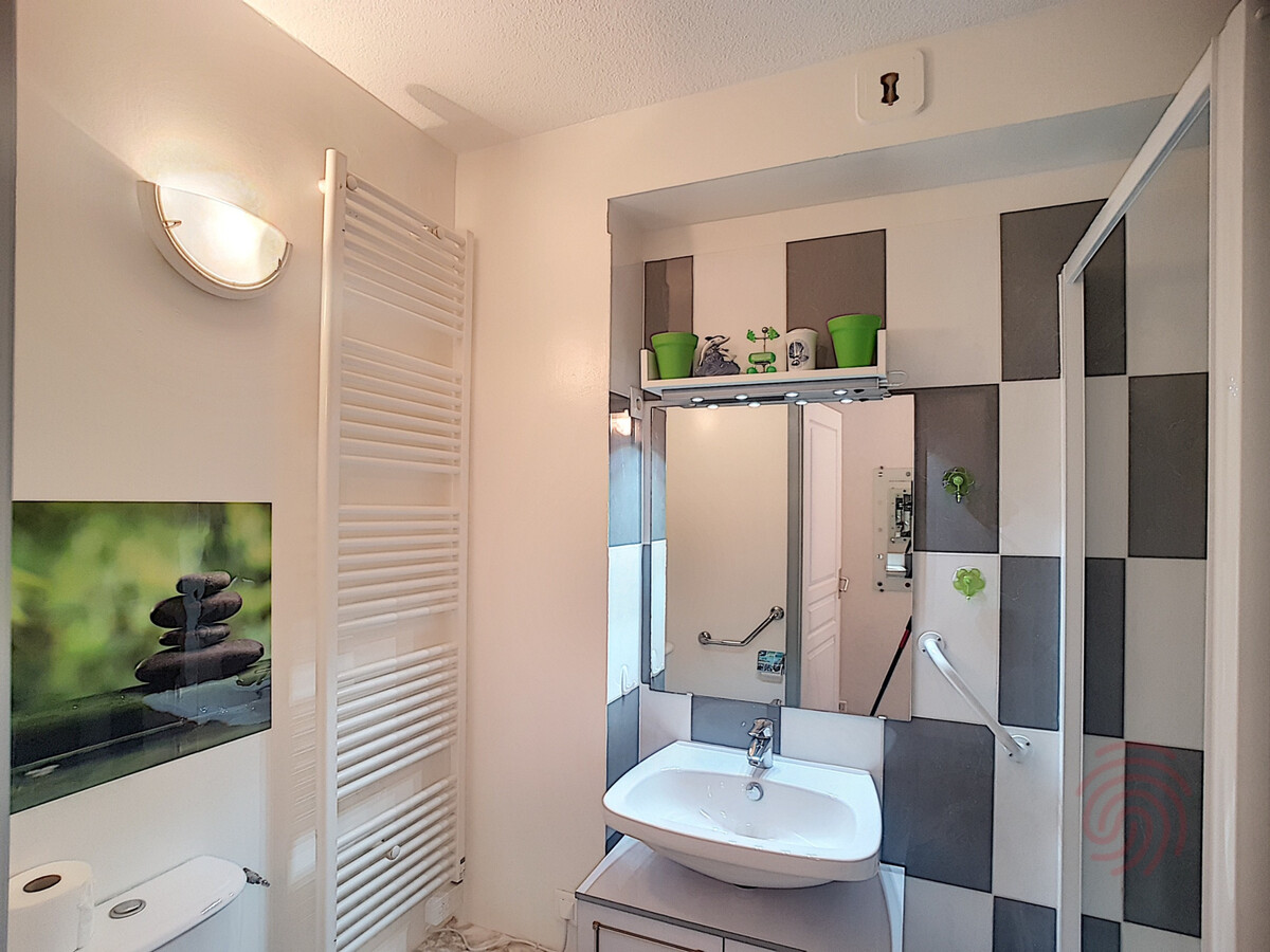 F2 climatisé 34 m² avec 2 balcons à Lamalou-les-Bains - Photo 10