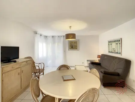 F2 45 m² Lamalou-les-Bains, terrasse parc Usclade : photo 3