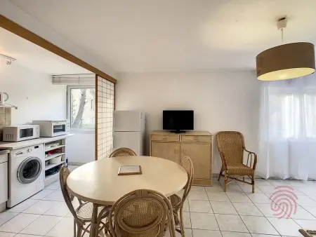 F2 45 m² Lamalou-les-Bains, terrasse parc Usclade : photo 10